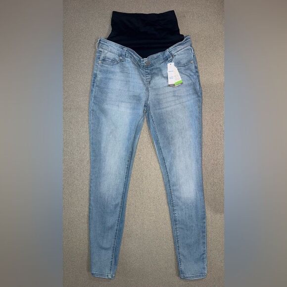 Time and Tru Denim - Time and Tru size small Women's light blue wash Maternity Skinny Jeans NWT